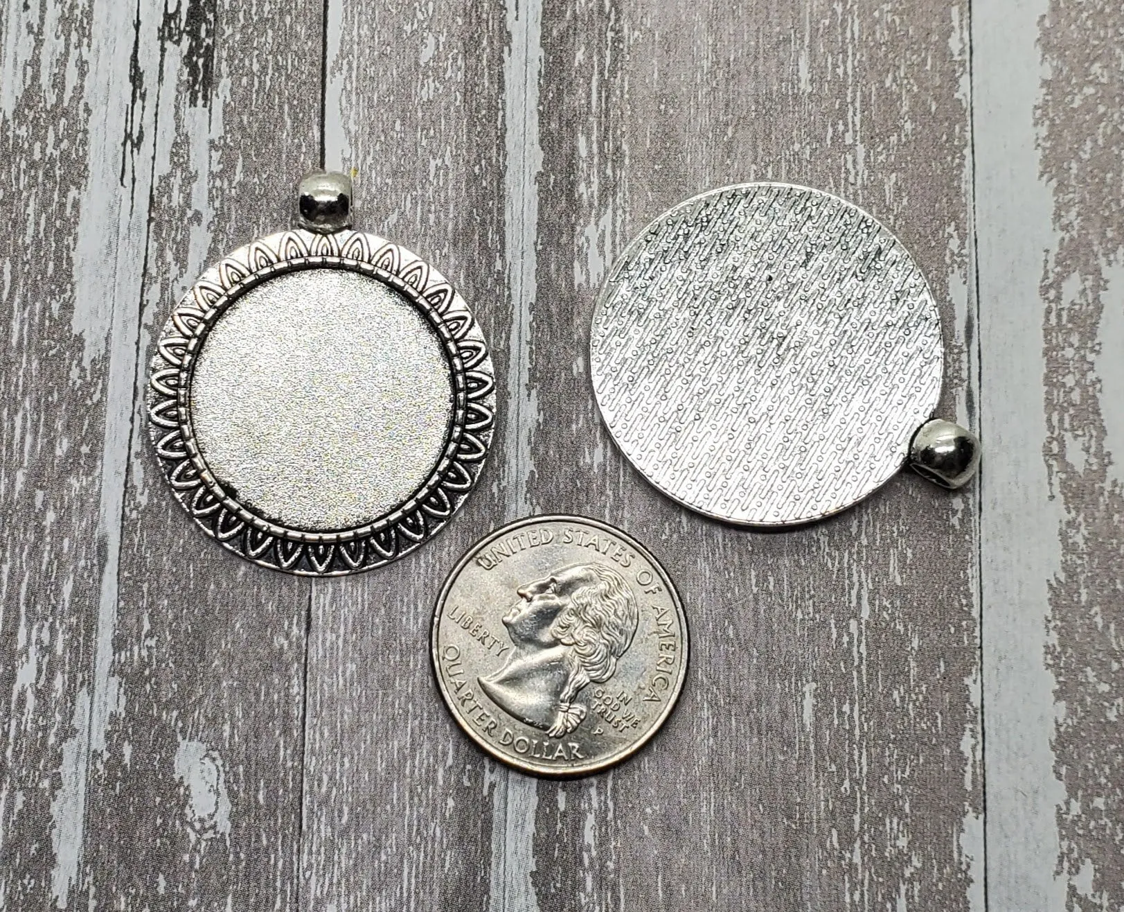 25mm Round Antique Silver Pendant Setting Bezels (2) - L1101