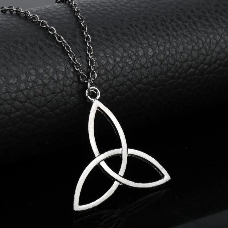 Celtic Vintage Trinity Knot Pendant Necklace