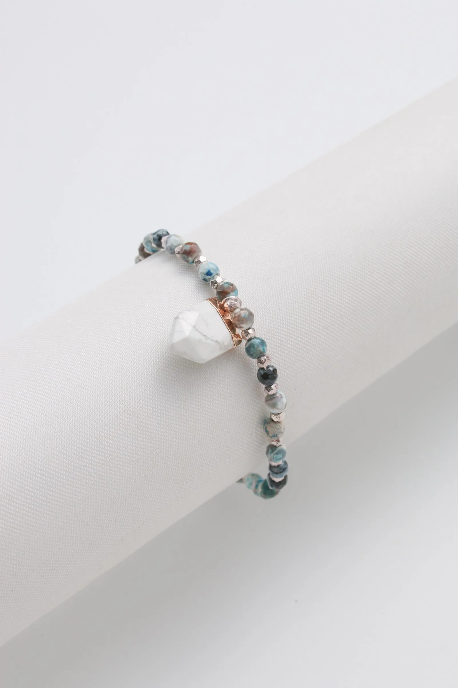 Nakamol-Bracelet w/charm