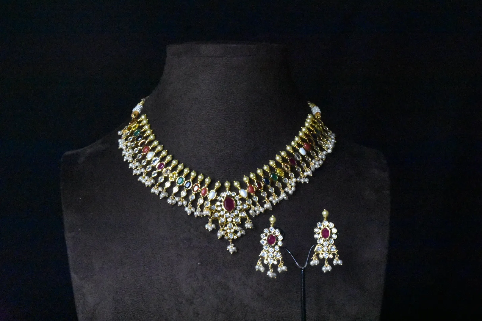 Navaratna Guttapusalu Necklace Set