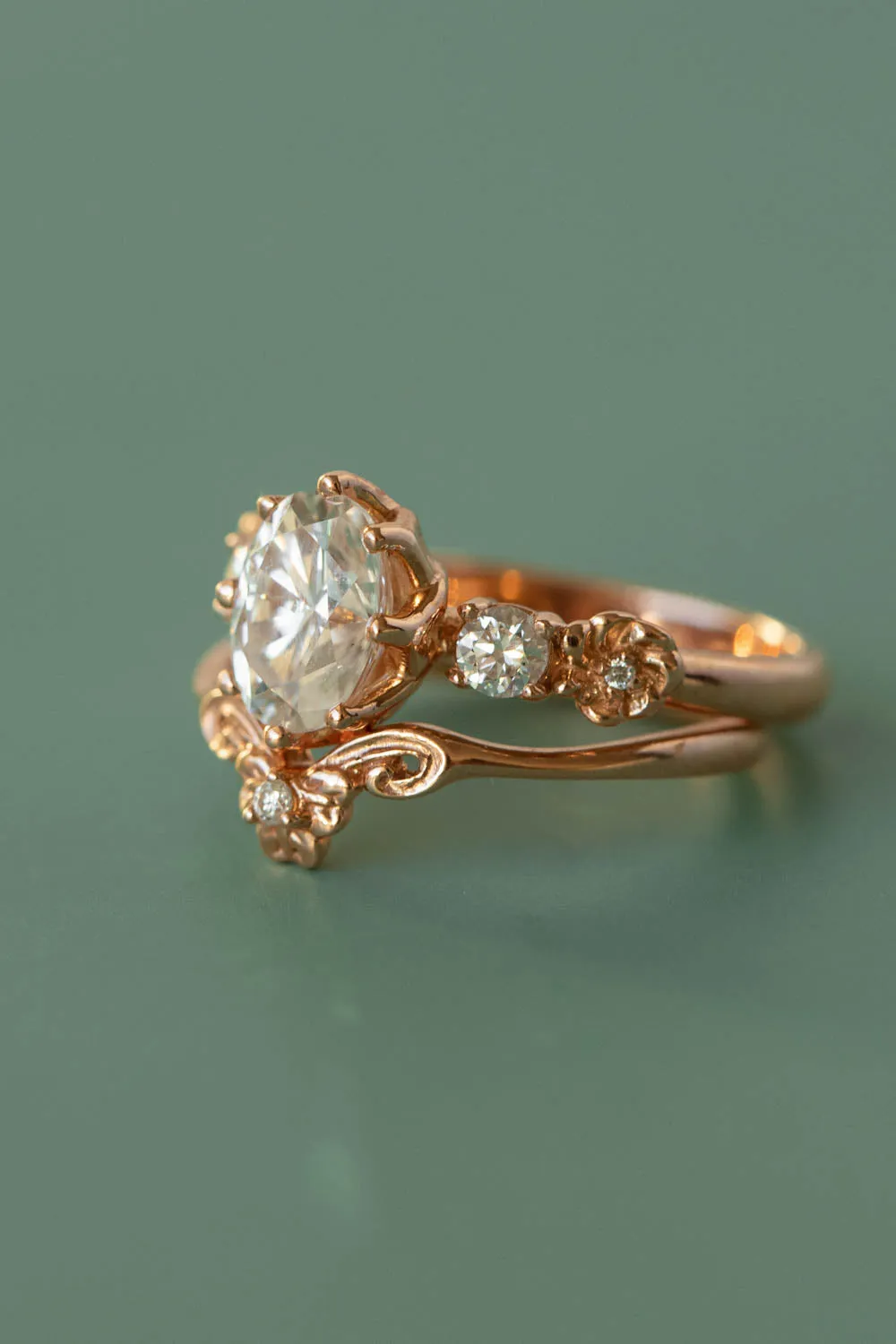 Oval lab grown diamond bridal ring set, floral rose gold engagement ring with diamonds  / Fiorella