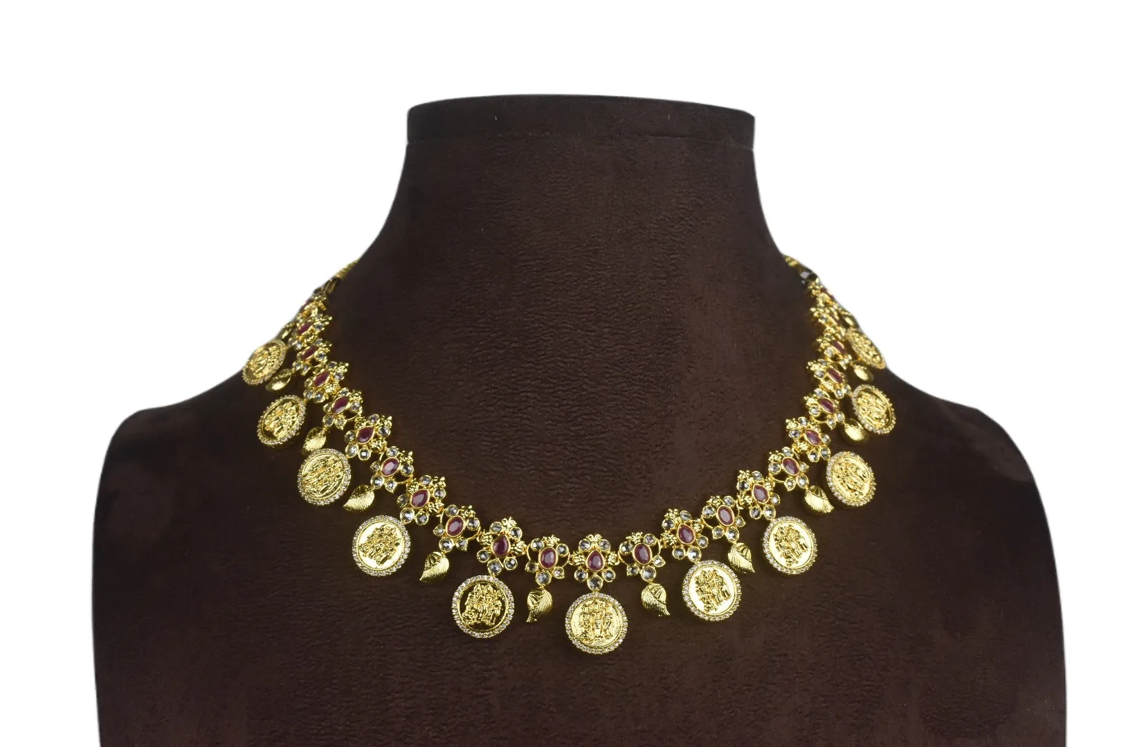 Sure! How about Elegant Parakasha Necklace - Exquisite Handcrafted Jewelry?