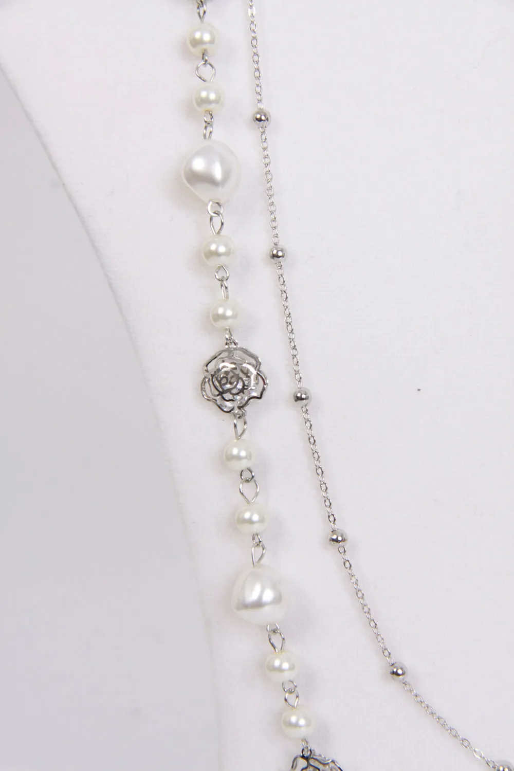 Pearls and Roses Necklace