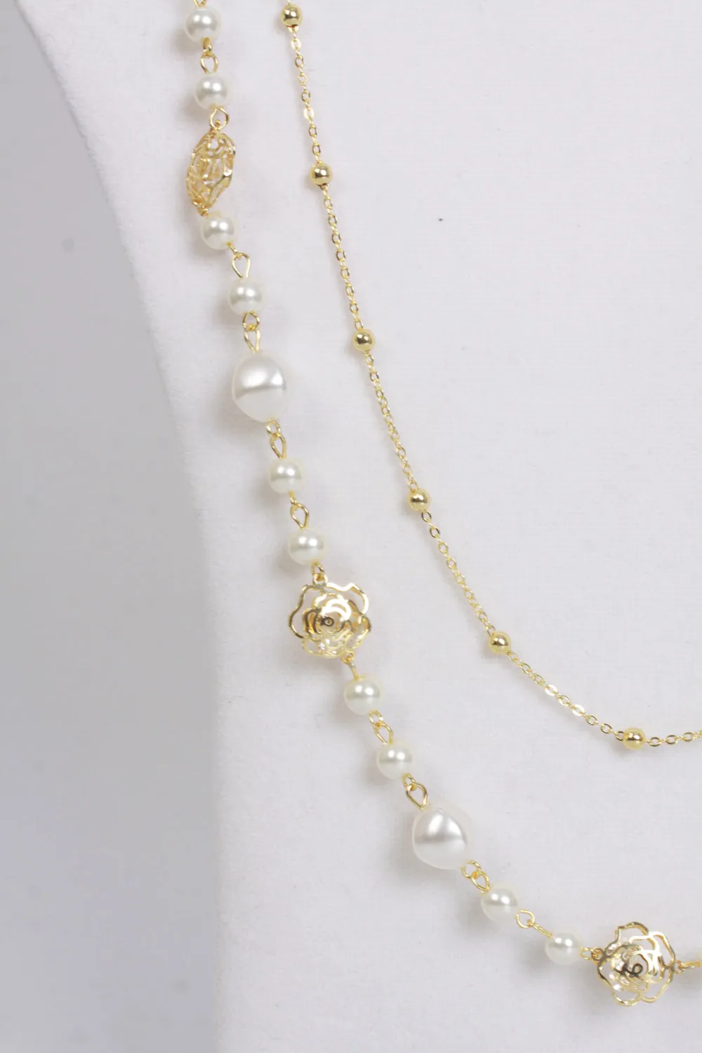 Pearls and Roses Necklace