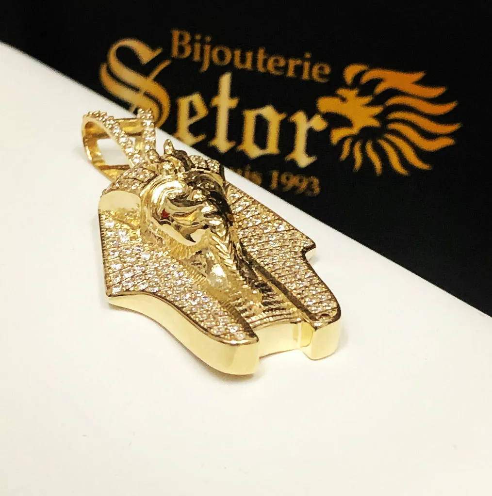 Pharaoh gold pendant P102