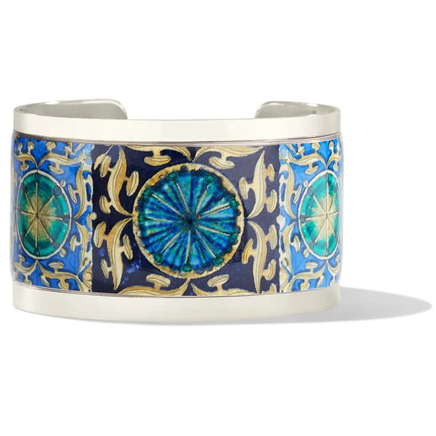 Pop Appeal Medallion Cuff