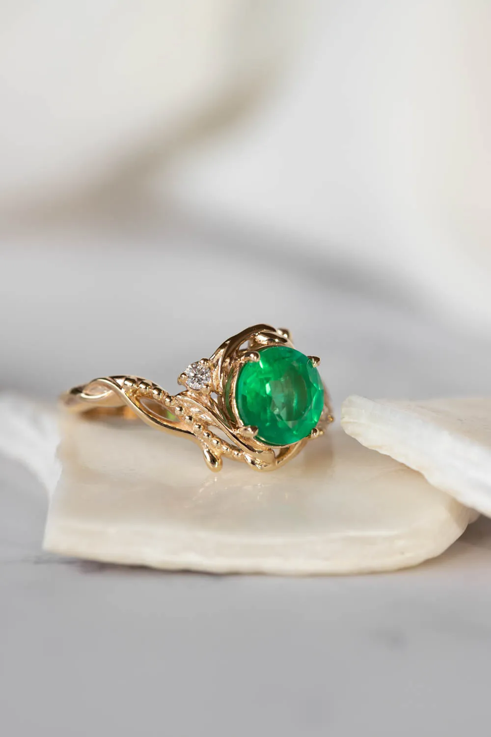 READY TO SHIP: Undina ring in 14K yellow gold, natural emerald round cut 7.5 mm, natural diamonds, RING SIZE - 7 US