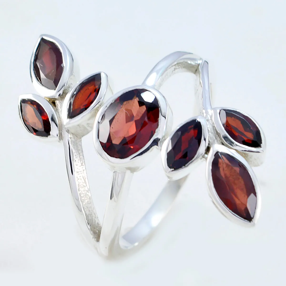 Resplendent Gemstone Garnet 925 Sterling Silver Ring Fathers Day