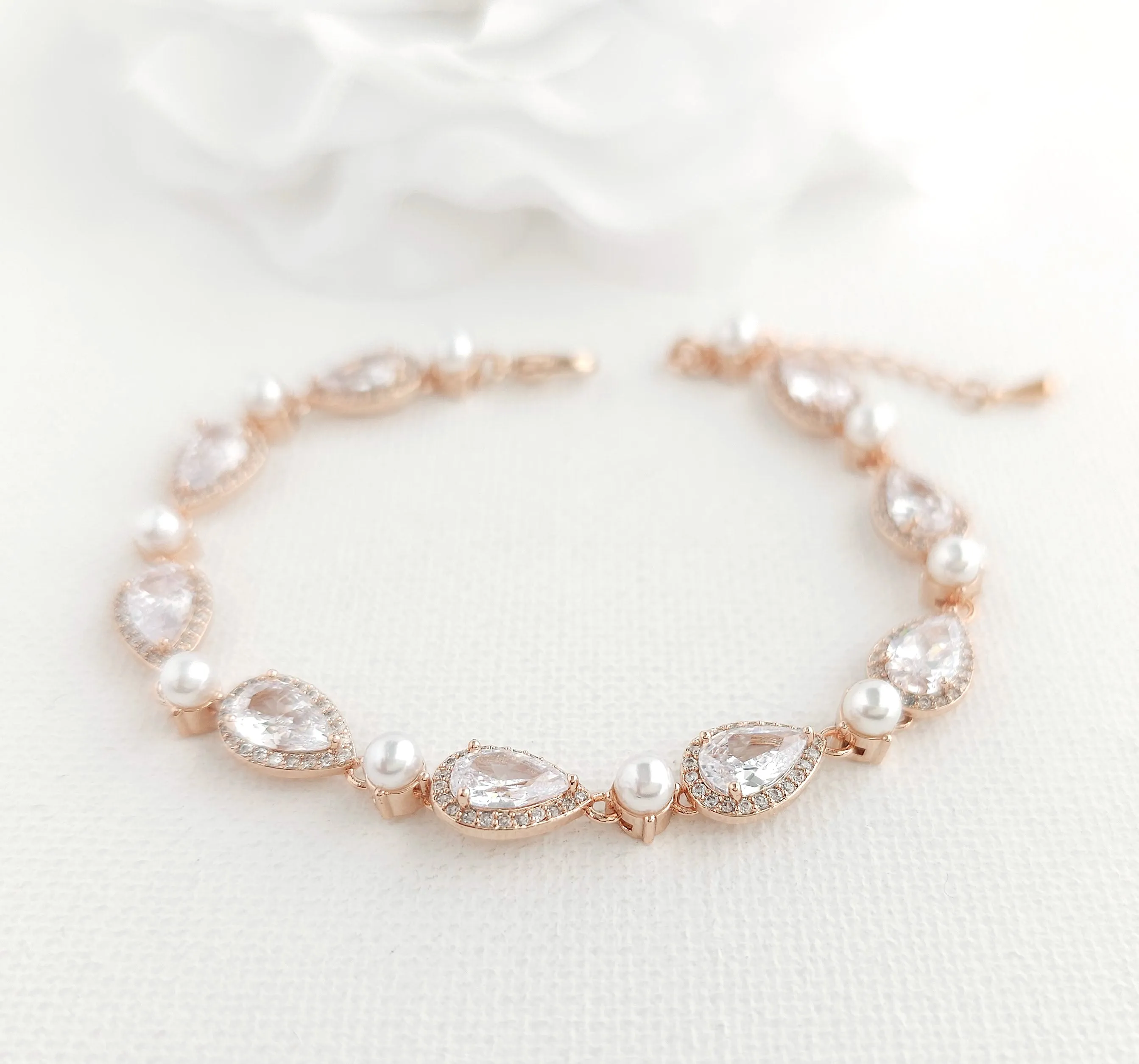 Rose Gold Bracelet with Pearls-Emma