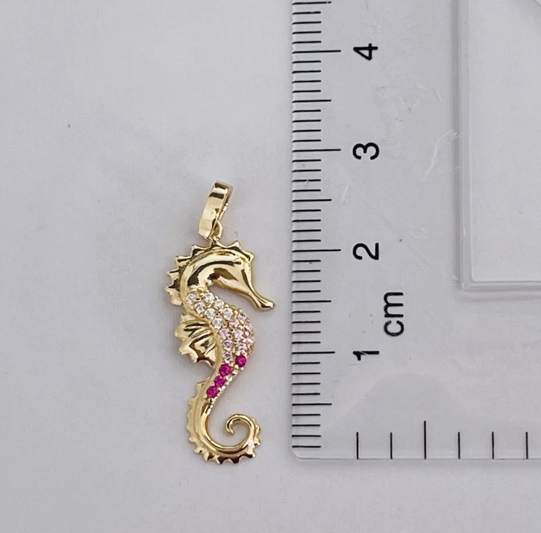 Seahorse pendant