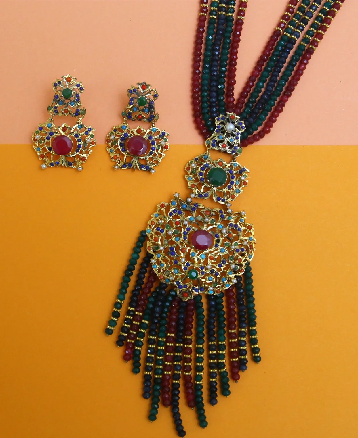 Semi Precious Naurattan pendant Set