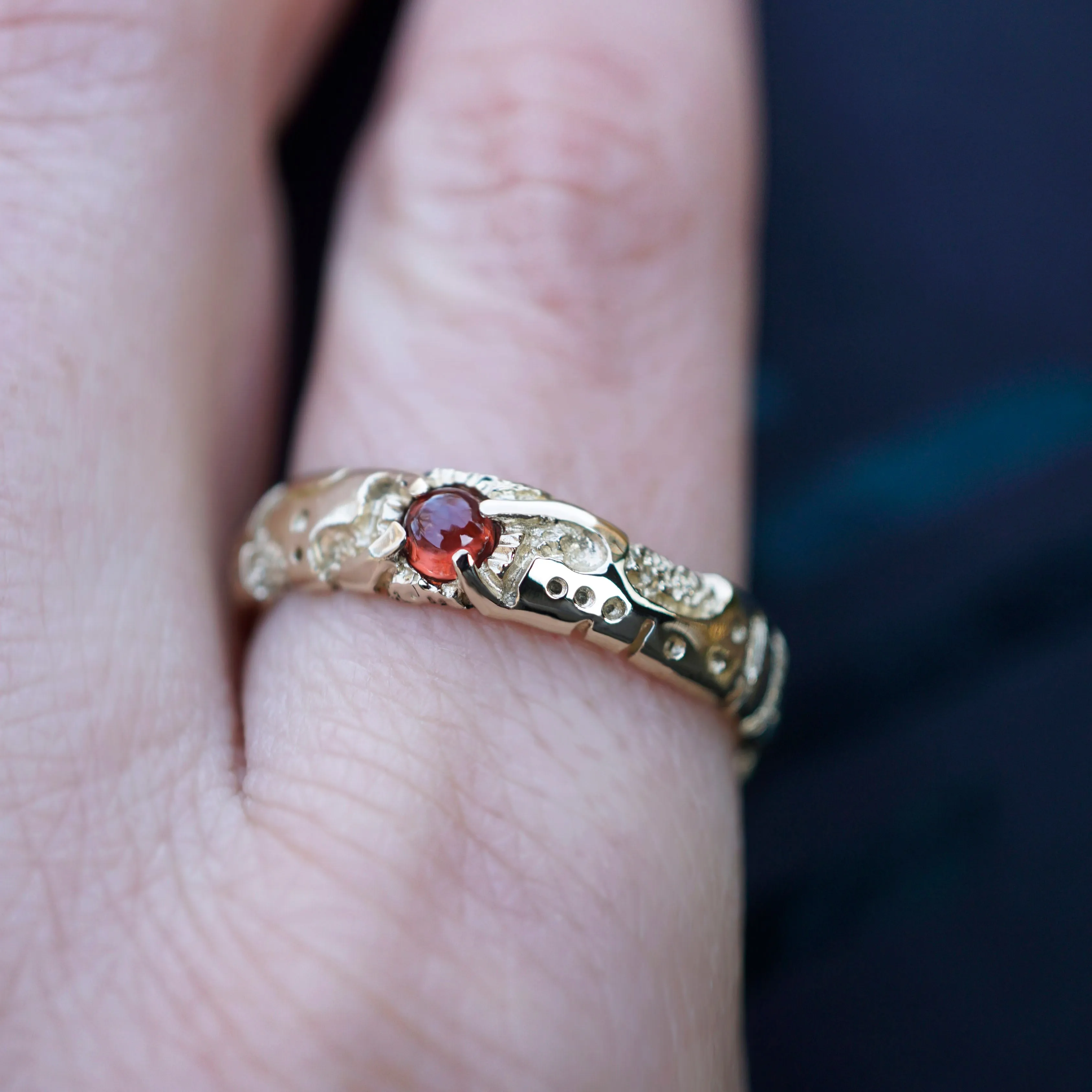 UNIT | 14k gold Garnet ring