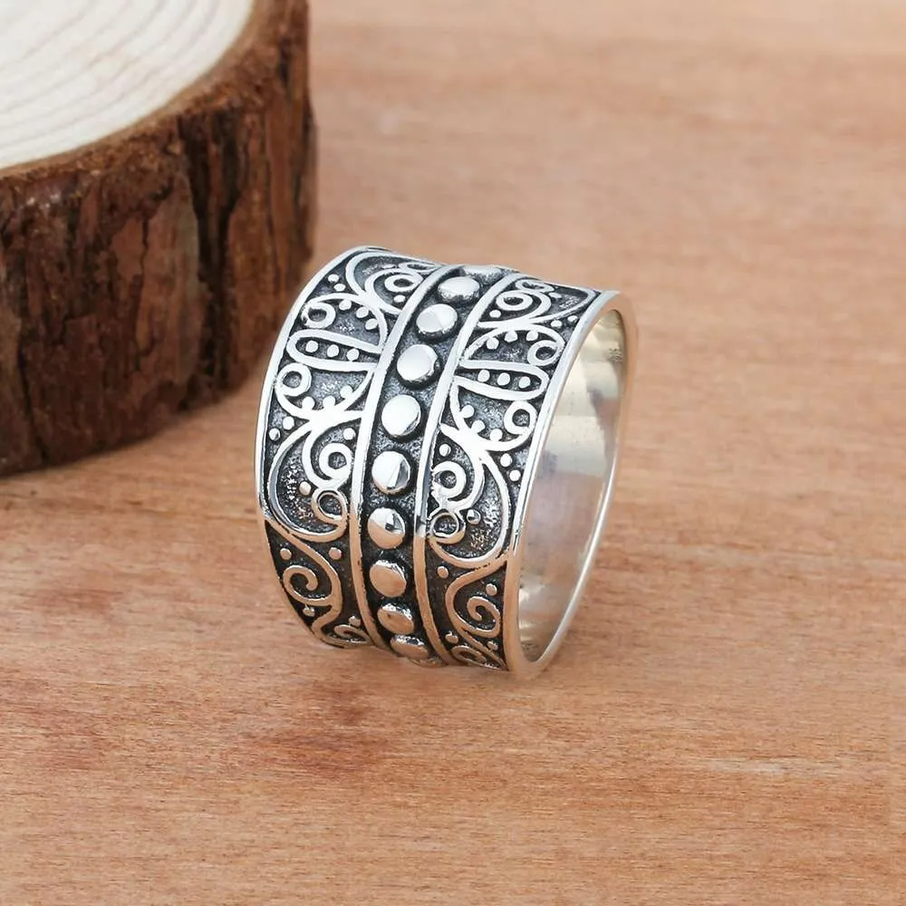 Vintage Style Female Wide Rings